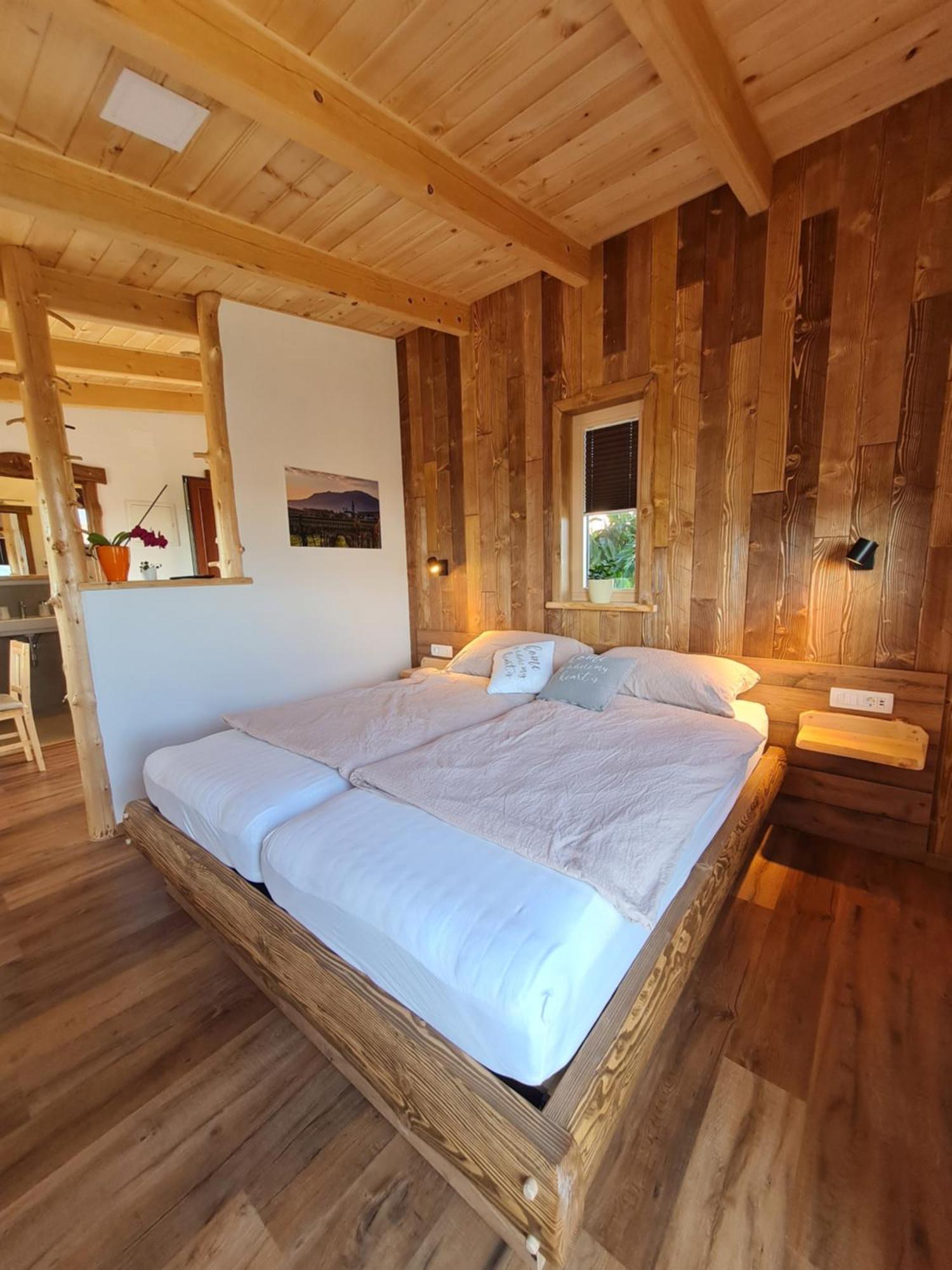 Panorama Glamping Vipavska Dolina Dobravlje Exterior foto